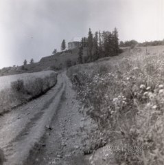 kostel nad bývalým lomem