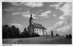 dobová pohlednice poutního kostela