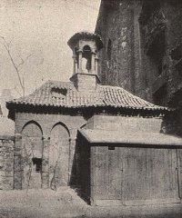 historické foto části kostela (vpravo od kaple)