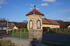 pohled zezadu zleva