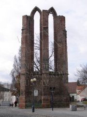 zbytek presbytáře kostela
