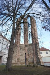 zbytek presbytáře kostela