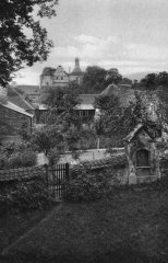 historické foto kapličky (vpravo)