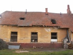pohled zprava