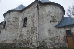 pohled zezadu zprava