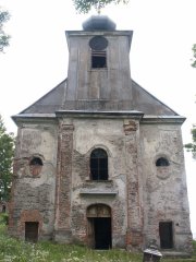 průčelí kostela