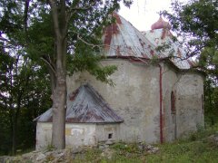 pohled zezadu zleva
