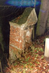 původní kaplička zepředu zleva