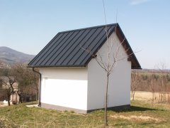 pohled zezadu zprava
