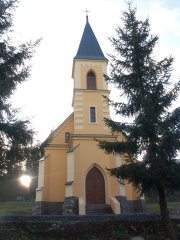 průčelí kaple