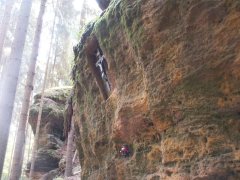 pohled zepředu zprava