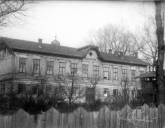 historické foto báně kaple za klášterní školou