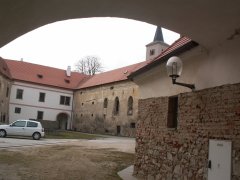 pohled na areál kláštera