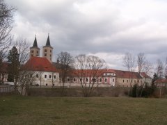 pohled na areál kláštera