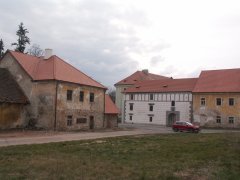 pohled na areál kláštera