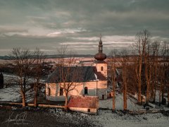 letecký snímek kostela