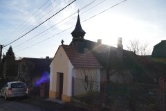 pohled zepředu zprava