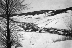 historické foto kapličky (vlevo dole)