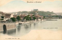 historické foto zvonice (na horizontu vlevo od kostela)