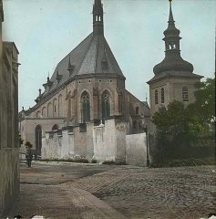 historické foto zvonice (vpravo)
