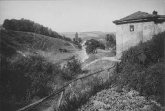 historické foto bývalé kaple (vpravo)