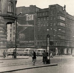 prostranství, kde se kostel nacházel, před archeologickým průzkumem