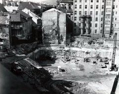 místo kostela před výstavbou OD Kotva