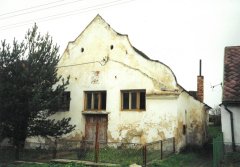 pohled zepředu zprava