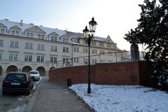 terasa chránící zbytky zdiva kaple