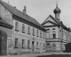 starší foto synagogy