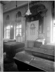starší foto interiéru synagogy