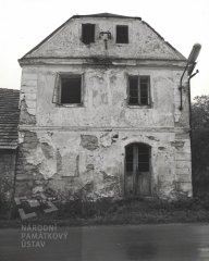starší foto bývalé synagogy