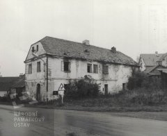 starší foto bývalé synagogy