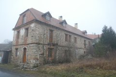 pohled zepředu zprava