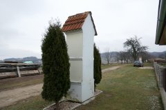 zastavení křížové cesty zezadu zprava