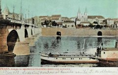 dobová pohlednice s kostelem