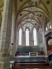 interiér kostela
