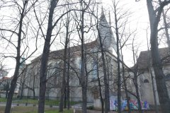 pohled zleva