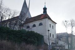 pohled zepředu zleva