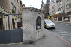 pohled zepředu zleva