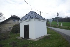 pohled zepředu zprava