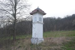pohled zepředu zprava