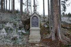 kaplička křížové cesty zepředu