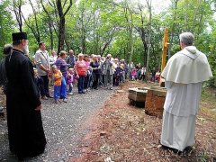 slavnostní svěcení obnovené křížové cesty