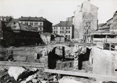 pohled na prostranství po zbořené budově Norbertina