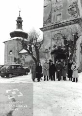 kaple před opravou (vlevo)