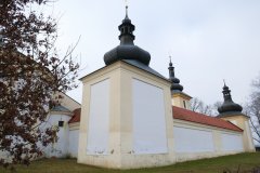 pohled zezadu zleva