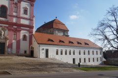 budovy v klášterním areálu