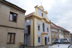 pohled zepředu zleva