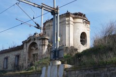 pohled zezadu zprava